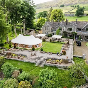 https://simonstone-hall-hotel.yorkshirehotels.net