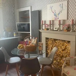 https://georgian-city-apartment-thomas-street.tophotelsbath.com