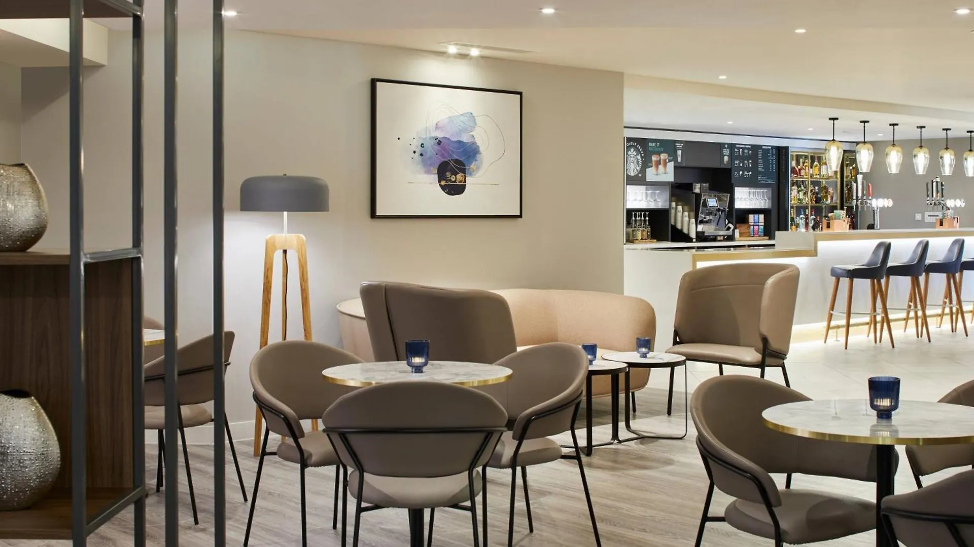****  Hotel Courtyard By Marriott London Heathrow Airport à Harlington  Royaume-Uni